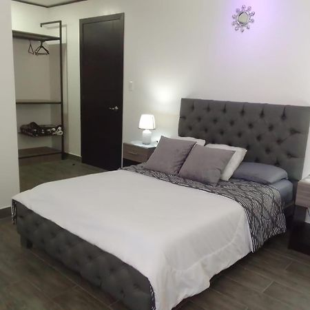 Jardines Ambato Hotel Buitenkant foto